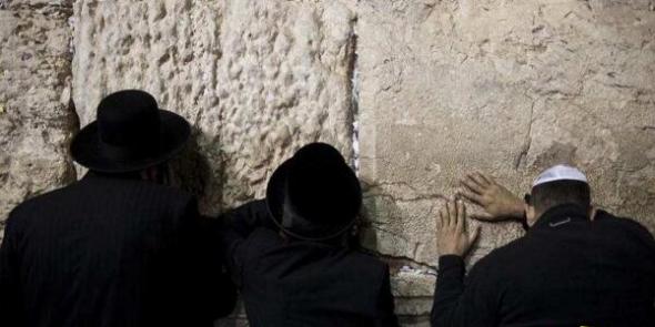 神秘耶路撒冷哭墙真相，所谓救世主降临实为自然现象