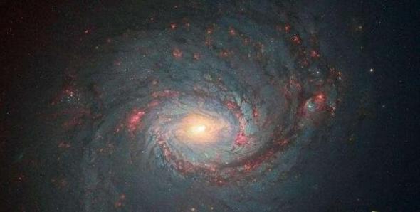 哈勃望远镜拍摄到天国，宇宙中或真的存在神和天堂