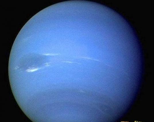 从海王星上看太阳有多大，如月亮星星或看不见(三种推测)