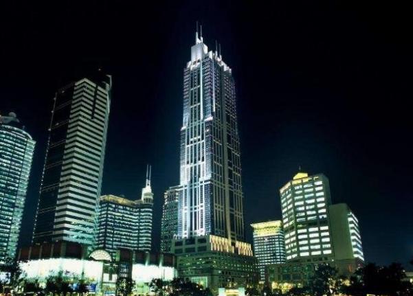 上海最高的楼叫什么，上海中心大厦(高632米/118层)