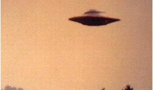 1996年罗兹威尔事件解密，飞碟坠毁/外星人被抓去解剖