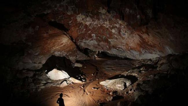 英国探险家在马来西亚发现600万年历史的新洞穴，暂时命名为“信念洞”