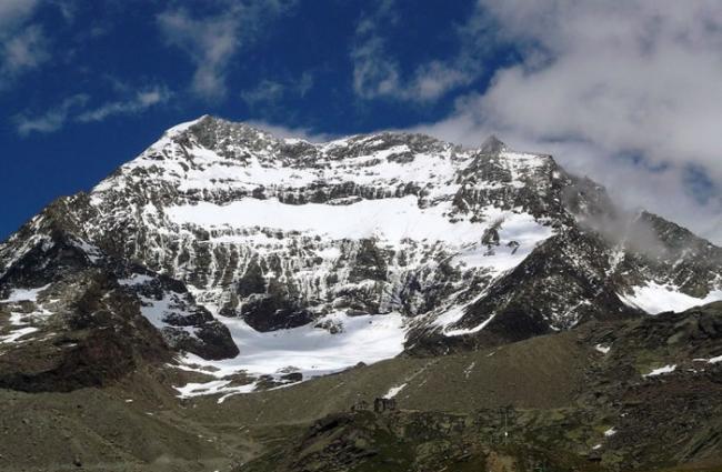 瑞士警方在拉金霍恩山寻回失踪多年的行山客尸体。（资料图片）