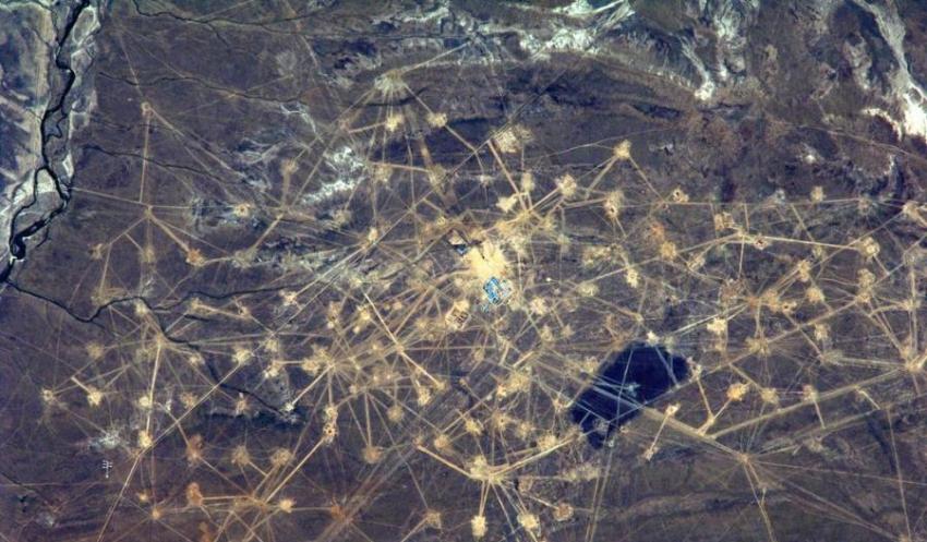 哈萨克斯坦的油气田，德国宇航员格斯特称，即使在白天，他也可以从轨道中看到那里的火焰。