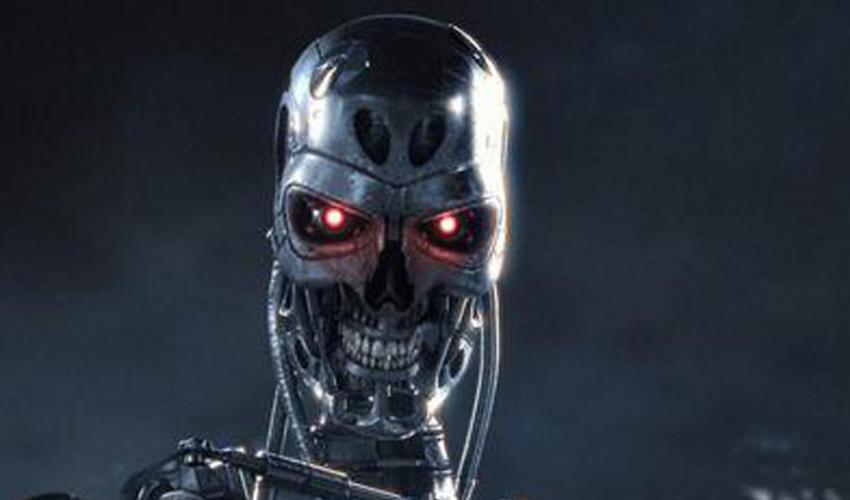 在许多科幻小说或电影中都出现了人工智能与机器人的情节，这些机器人具有自我意识，一旦这些机器背叛了人类，那么我们就不得不与自己制造的机器展开决战。许多经典的好莱坞
