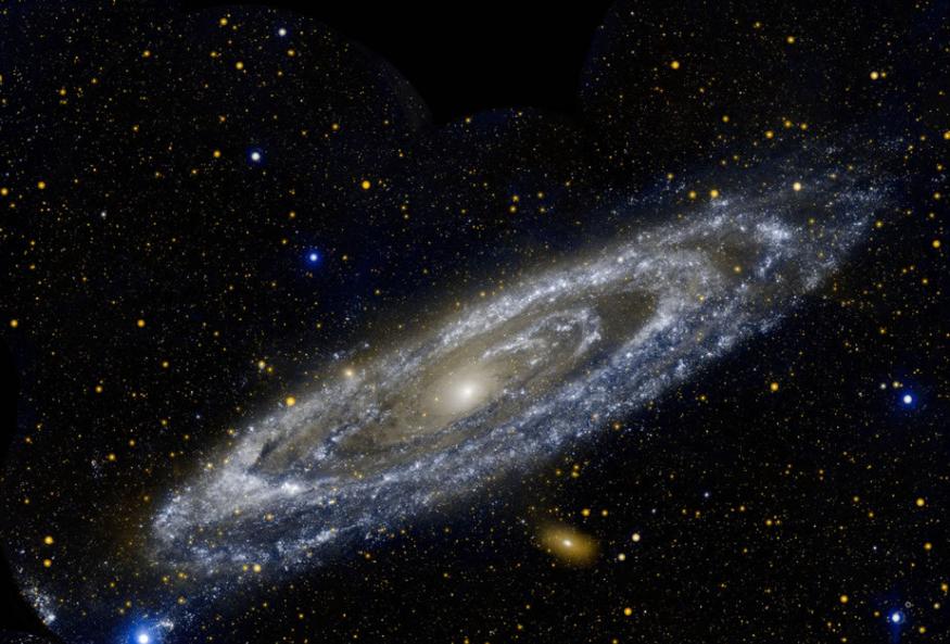 星系演化探测器(GALEX)卫星拍摄的仙女座星系