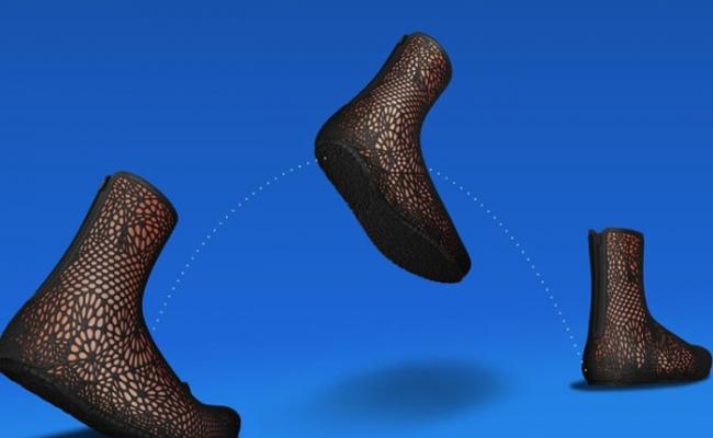 3D打印靴可自动控制鞋垫调节承托度。