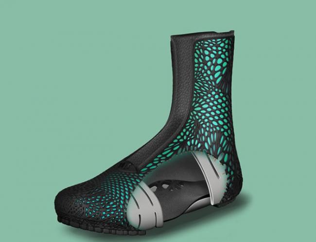 3D打印靴可自动控制鞋垫调节承托度。