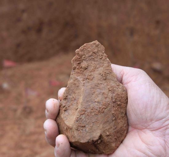 陕西洛南盆地发现旧石器时代早期的“阿舍利”手斧