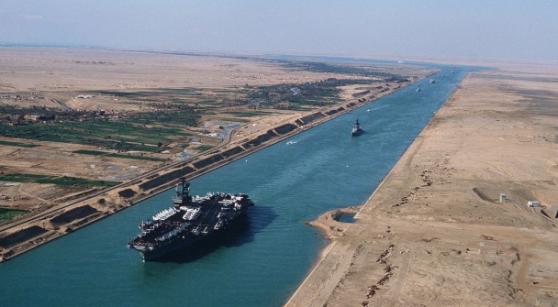 埃及现正在苏伊士运河兴建第2条航道。