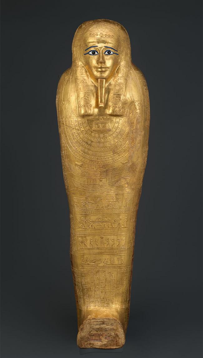 埃及开罗成功地让一具镀金棺木从美国回归祖国