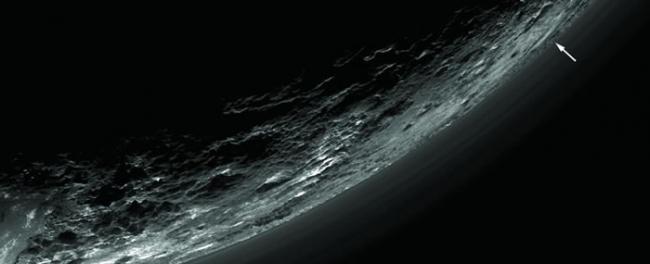 图片来自G.R. Gladstone等人的文章“由新视野所观测到的冥王星大气”。