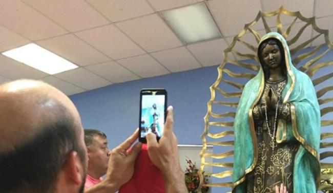 美国新墨西哥州教堂圣母像流泪引信徒膜拜 化验后发现竟然是橄榄油