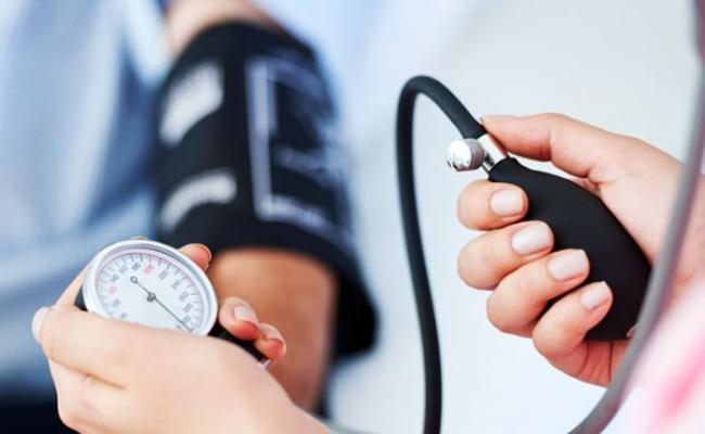 美国心脏学会收紧高血压定义至130/80 近半数成年人超标