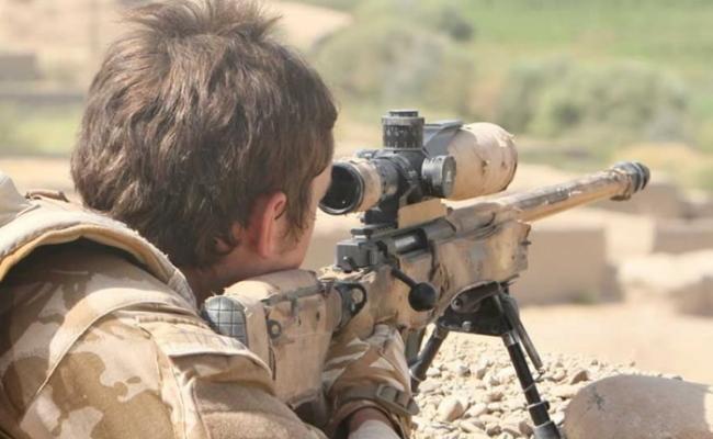 英军SAS神枪手在摩苏尔，以CheyTac M200步枪在极远距离一枪击毙一名IS狙击手。（资料图片）