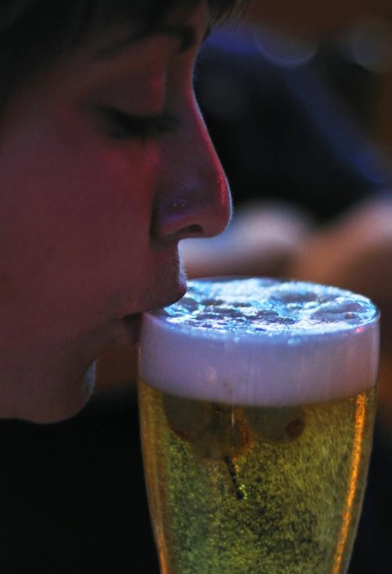 今次发现有助减低啤酒生产成本，有望令啤酒减价。