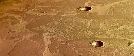欧洲航天局为庆祝火星快车探测器发射十周年发布火星表面视频