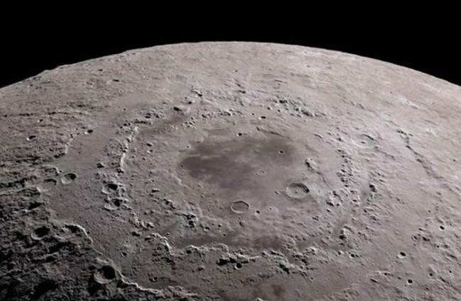 美国国家航空航天局（NASA）发布关于著名月球景观的虚拟旅行视频