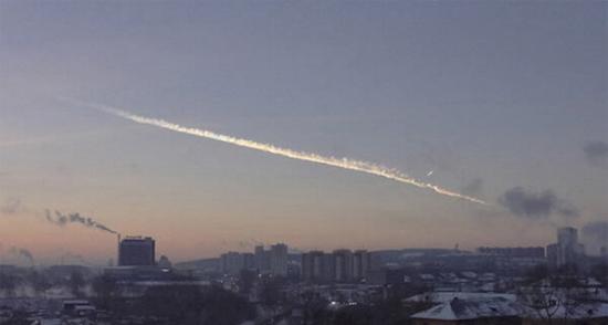 2013年2月15日，俄罗斯车里雅宾斯克遭受一颗超火流星的袭击，产生的冲击波导致1500多人受伤，造成数百万美元的经济损失。