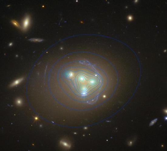 星系团Abell 3827中四个星系周围出现的暗物质团块落后的现象可能源于暗物质未知的性质
