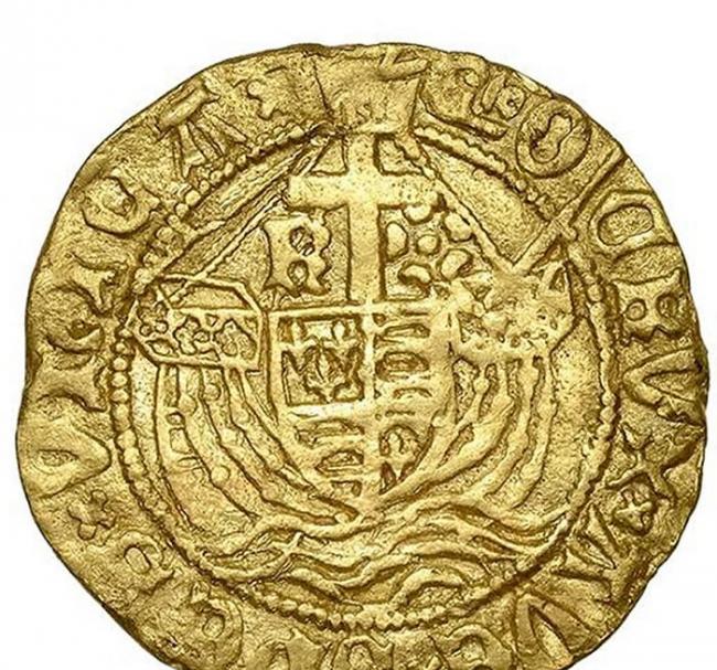 英国女教学助理在沃里克郡寻宝发现500年前古董金币 4.08万英镑卖出