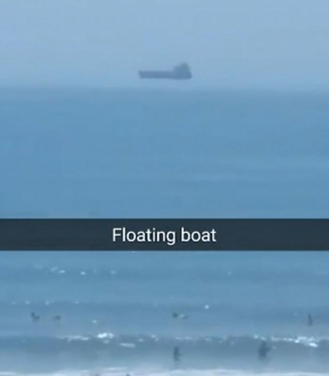 美国佛罗里达州海滩惊现海市蜃楼 轮船半空航行疑幻似真