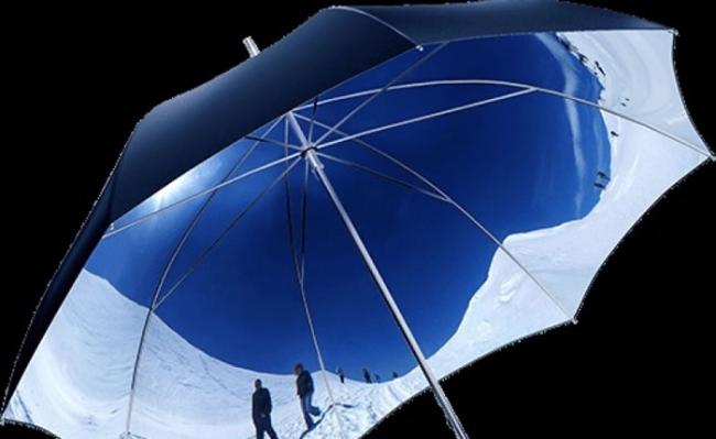 日本设计个人化雨伞Panorella 每次抬头所看到的“天空”都与别不同