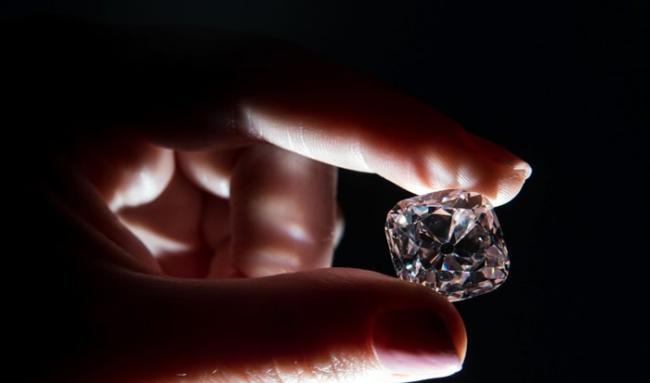 19卡巨型粉红钻石“Le Grand Mazarin”下月瑞士拍卖