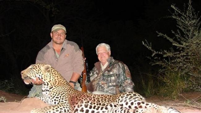 另一头被齐尔打死的非洲豹。