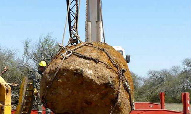 阿根廷出土或是全球第二大的3万公斤巨型陨石