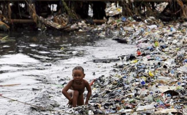 有报告指人类消耗塑胶的数量急速上升，污染环境。