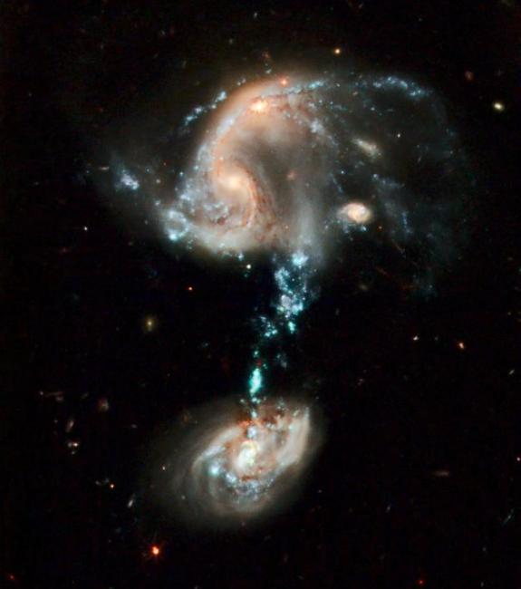 哈勃望远镜捕捉大熊座震撼星系画面