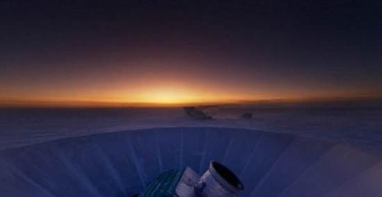 今年3月份，设在南极的Bicep2 探测器发现支持宇宙大爆炸的证据。然而它的数据可能也具有其他的意义