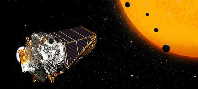 美国天文学家利用太空望远镜发现首颗大阳系外卫星开普勒-1625b（Kepler-1625b）
