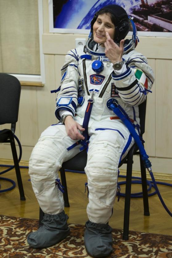 太空船内有意大利女太空人克里斯托福雷蒂。
