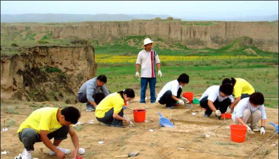 水洞沟遗址第五次考古发掘现场