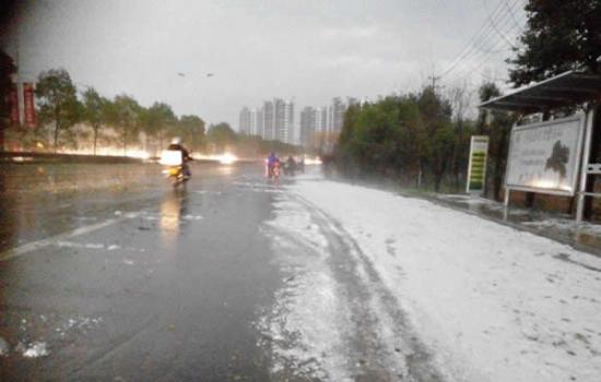 浙江台州遭遇特大冰雹袭击
