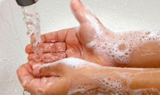 研究指抗菌肥皂泡要留在细菌上9个小时，杀菌效果方见显著。