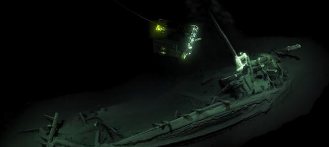黑海海底发现一艘几乎完好无损的距今2400多年前的古希腊商船