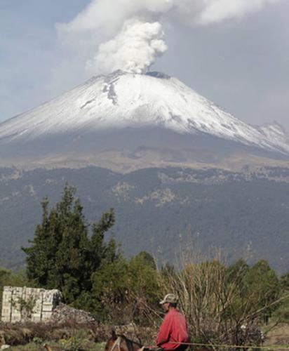 墨西哥波波卡特火山5月23日喷发