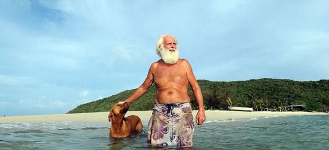 股灾财产瞬间蒸发 澳洲富翁隐居孤岛20年过着鲁宾逊般生活