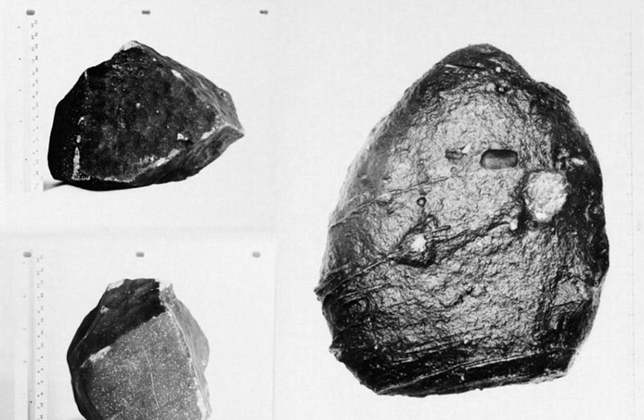 这是在1957年7月发现的神秘岩石，位于俄亥俄州，有人认为这块岩石来自外星文明。当时研究人员认为这是一块陨石，可能有一个多世纪的历史，但详细的检测后发现，这可能