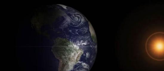 在北半球春分的那一天，白天和黑夜的长短是基本相当的，本张图是GOES-13卫星拍摄到的北半球春风图像，中间显示的南美洲大陆，时间为3月20日东部夏令时间上午7: