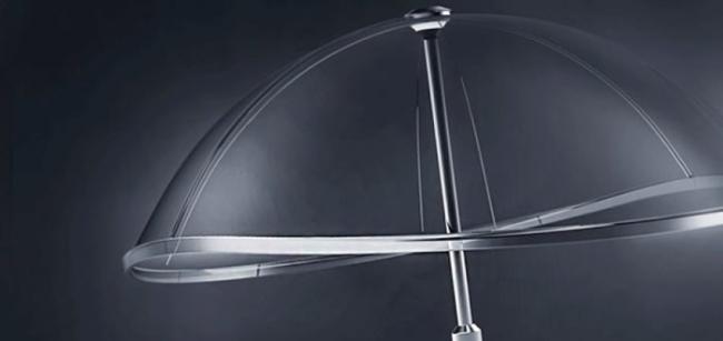 雨伞只有铝质主干，没有其他伞骨。