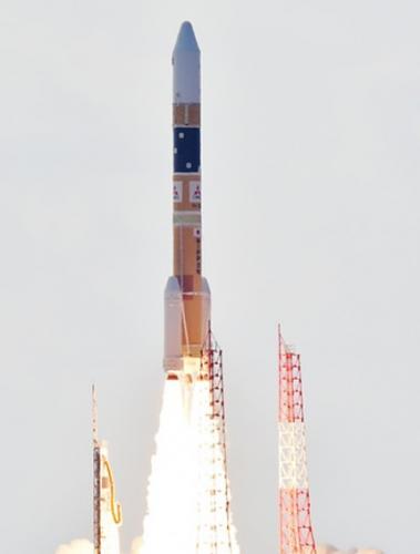 有关方面成功以H-2A型火箭，发射了一个情报收集备用卫星。