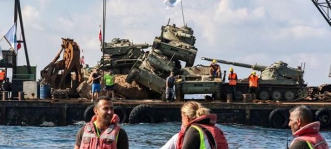 黎巴嫩坦克沉入地中海当人工鱼礁 炮口不忘对准以色列