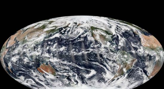 2013年9月8日这一天，大西洋、太平洋和印度洋上空没有飓风、气旋或热带风暴，出现了令人意外的平静。