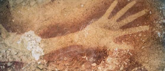这些手影像有4万年历史