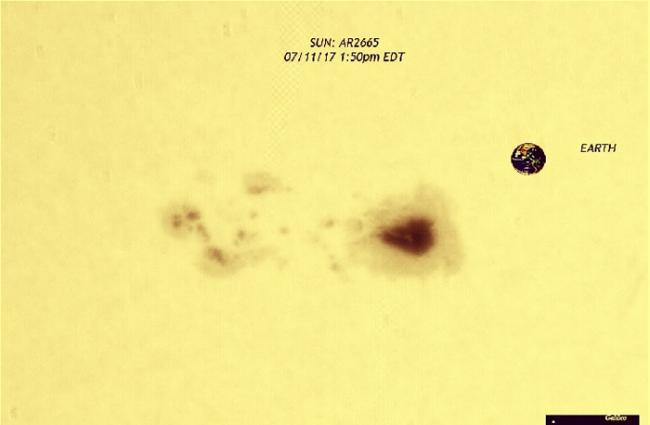 太阳表面出现比地球大19倍的巨大黑子“AR2665”