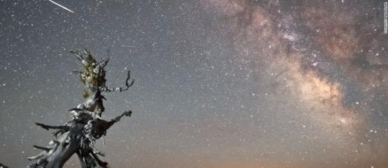 最快最亮英仙座流星雨将在8月12至13日出现在北半球夜空